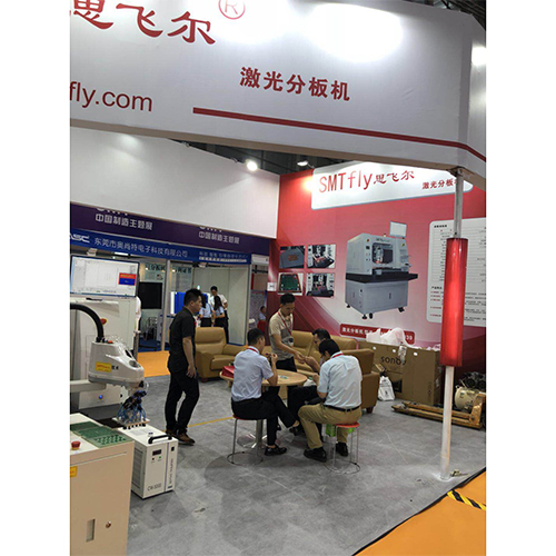 拼多多今晚上市，黃崢回應(yīng)爭議：老百姓退款了下次可能還來